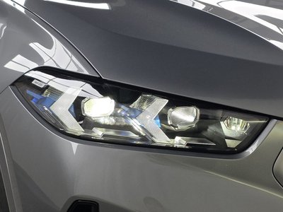 2025 BMW X6 photo 9