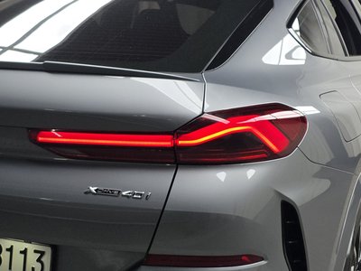 2025 BMW X6 photo 10