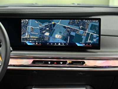 2023 BMW I7 thumbnail 14