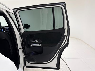 MERCEDES-BENZ EQB - 8