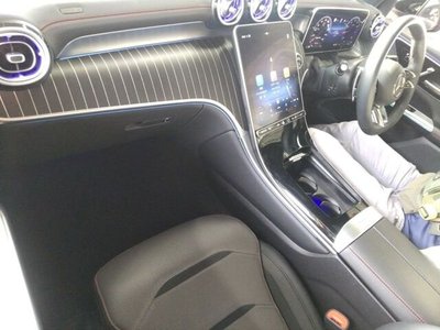 صورة 3 لـ 2024 Mercedes-BENZ GLC