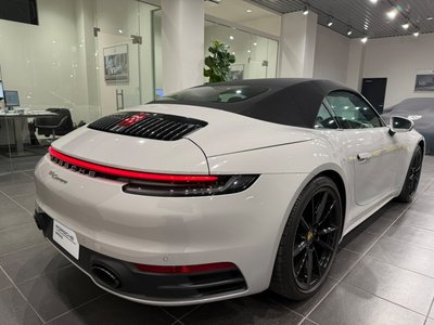 PORSCHE 911 CABRIOLET - 10
