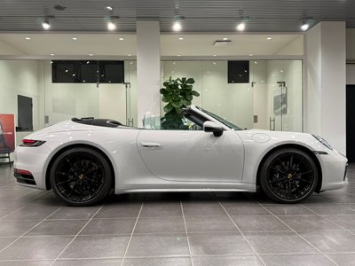 PORSCHE 911 CABRIOLET - 8