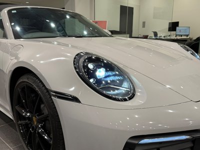 PORSCHE 911 CABRIOLET - 6