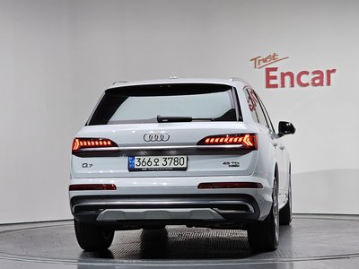 AUDI Q7 - 4