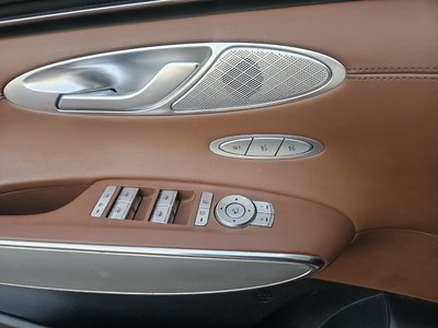 2021 Genesis GV70 — миниатюра 13