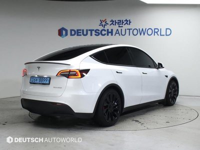 2022 Tesla MODEL Y — фото 5