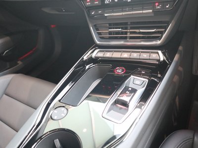2025 AUDI E-TRON GT QUATTRO 缩略图 33