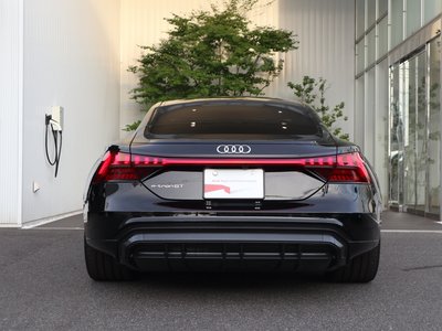 2025 AUDI E-TRON GT QUATTRO photo 7