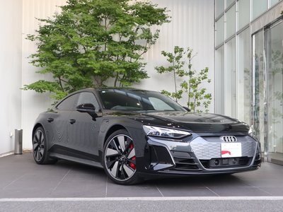 2025 AUDI E-TRON GT QUATTRO photo 1