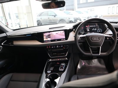 2025 AUDI E-TRON GT QUATTRO 缩略图 14