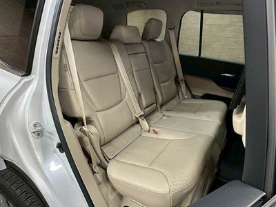 TOYOTA LAND CRUISER 300 - 10