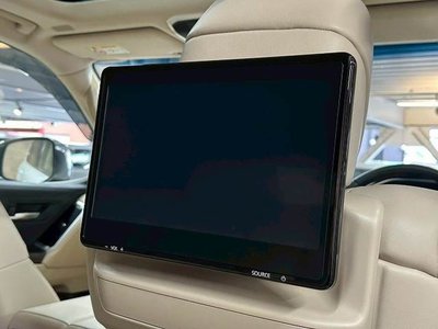 TOYOTA LAND CRUISER 300 - 5