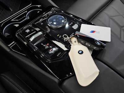 2024 BMW 5 SERIES — миниатюра 12
