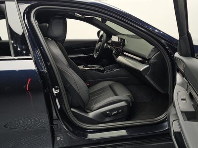 2024 BMW 5 SERIES — миниатюра 16