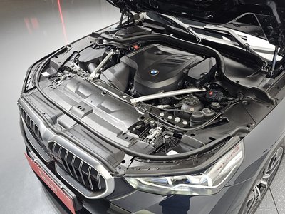 2024 BMW 5 SERIES photo 7