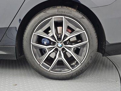 2024 BMW 5 SERIES photo 8