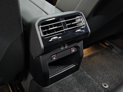 2024 BMW 5 SERIES — миниатюра 33