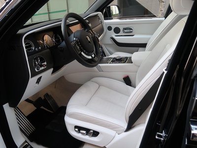 ROLLS-ROYCE CULLINAN - 6