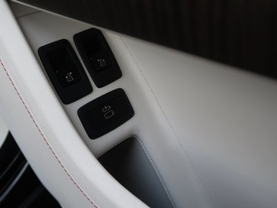 صورة 16 لـ 2019 ROLLS-ROYCE CULLINAN