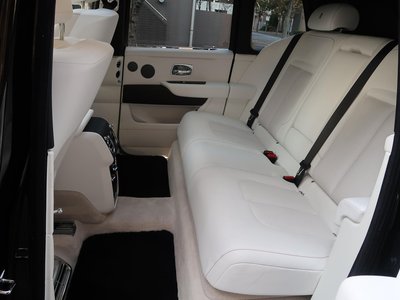 ROLLS-ROYCE CULLINAN - 10