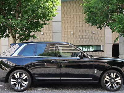 ROLLS-ROYCE CULLINAN - 4