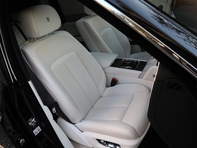 ROLLS-ROYCE CULLINAN - 8