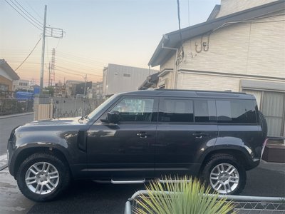 LAND ROVER DEFENDER - 4