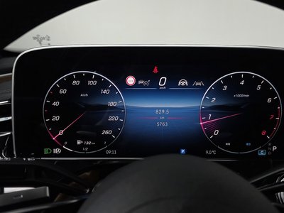 MERCEDES-BENZ E-CLASS - 8