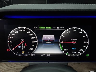 MERCEDES-BENZ E-CLASS - 8
