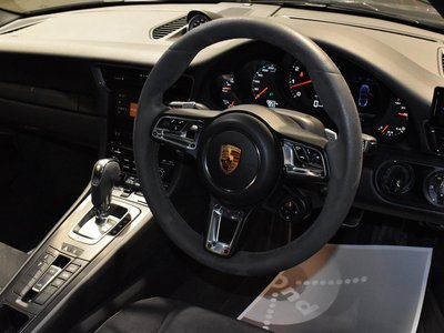 2018 Porsche 911 — миниатюра 24