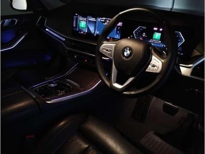 صورة 2 لـ 2023 BMW X7