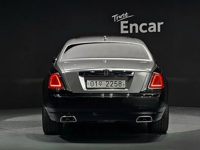 ROLLS-ROYCE GHOST - 4