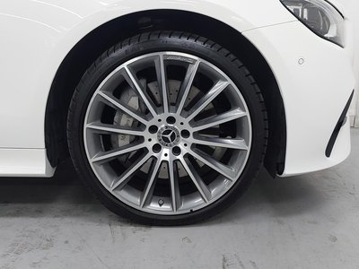 MERCEDES-BENZ E-CLASS - 6