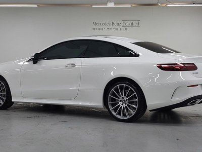 MERCEDES-BENZ E-CLASS - 4