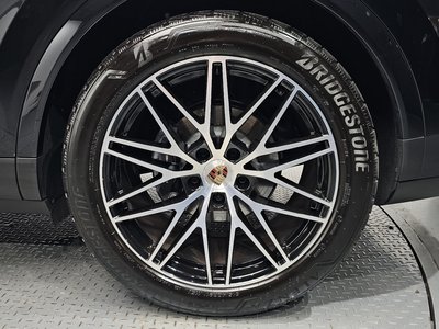 صورة 8 لـ 2024 Porsche CAYENNE