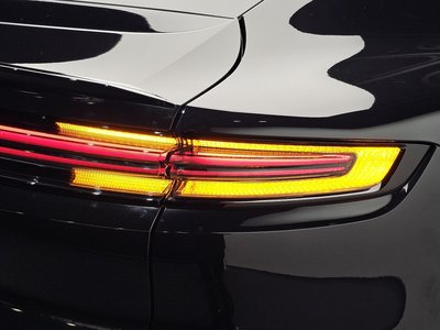 صورة 10 لـ 2024 Porsche CAYENNE