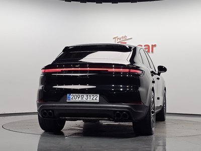 صورة 4 لـ 2024 Porsche CAYENNE
