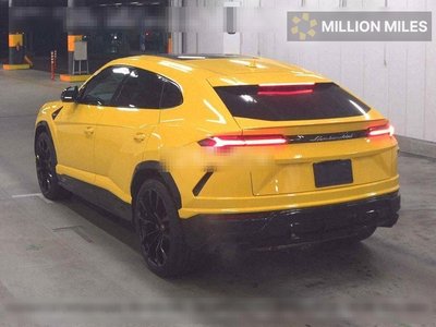 LAMBORGHINI URUS - 2