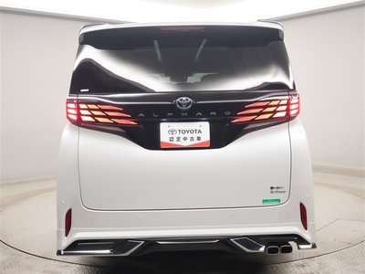 TOYOTA ALPHARD - 2