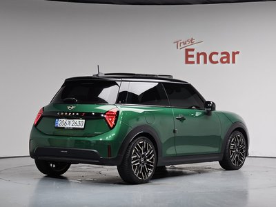 صورة 2 لـ 2024 MINI COOPER S