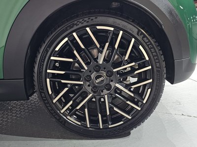 صورة 8 لـ 2024 MINI COOPER S