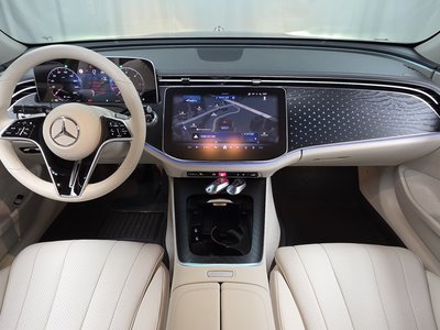 MERCEDES-BENZ E-CLASS - 5