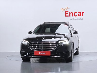 MERCEDES-BENZ E-CLASS - 2