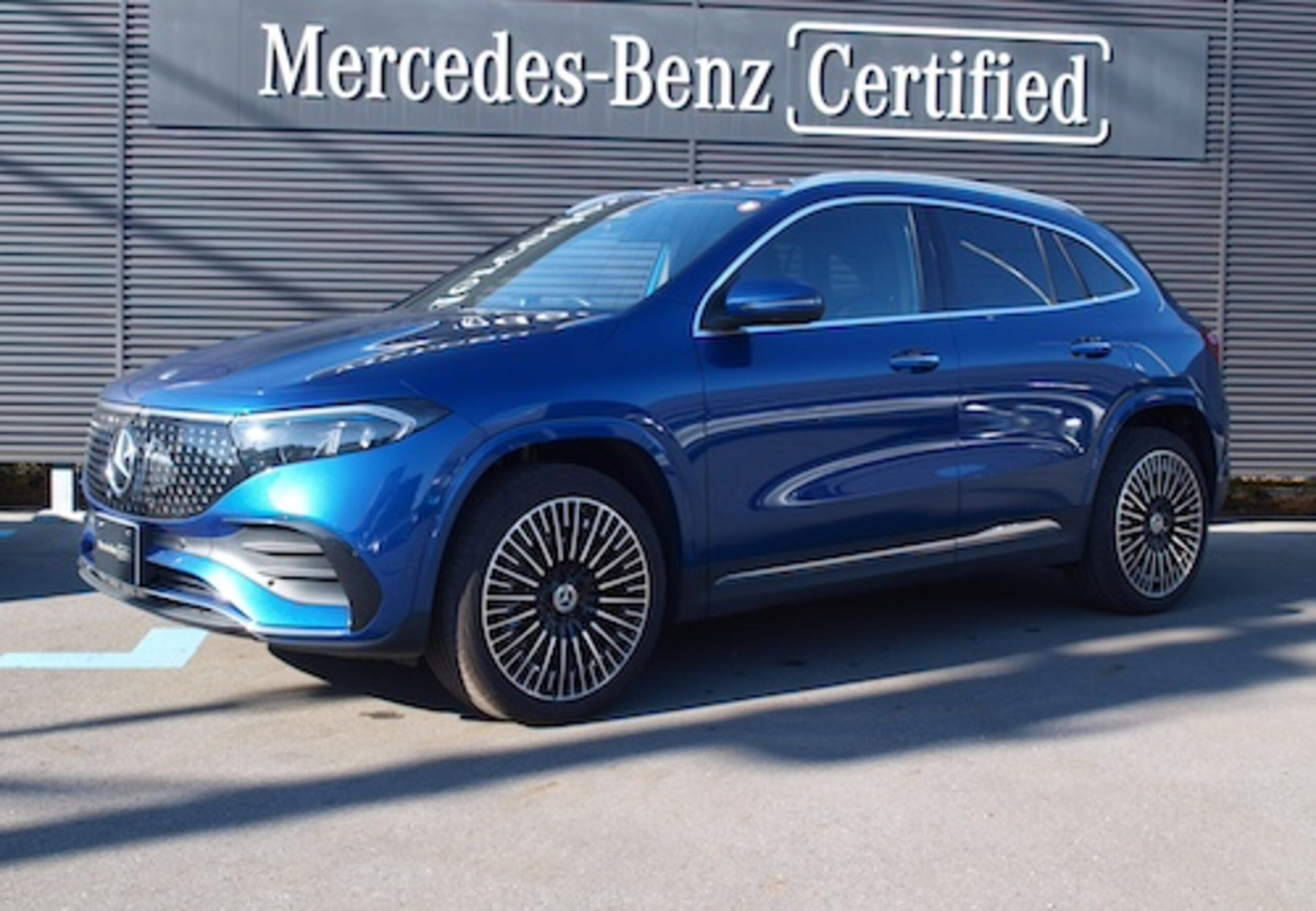 MERCEDES-BENZ EQA - View 1