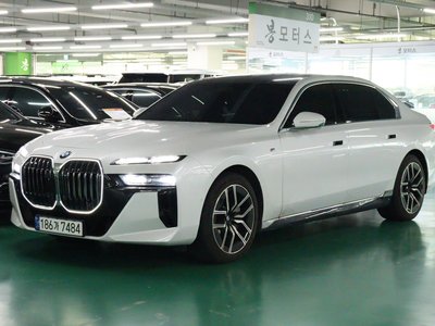 BMW 7 SERIES - 2