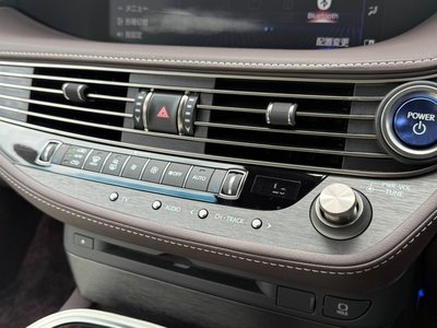 صورة مصغرة 38 لـ 2020 Lexus LS