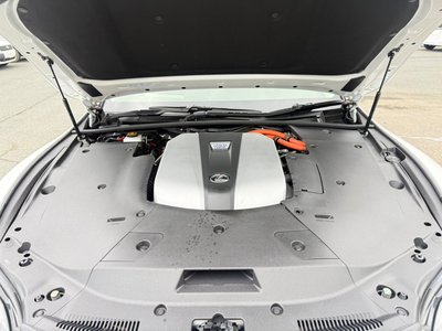 صورة مصغرة 22 لـ 2020 Lexus LS