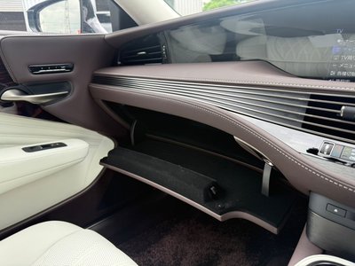 صورة مصغرة 75 لـ 2020 Lexus LS