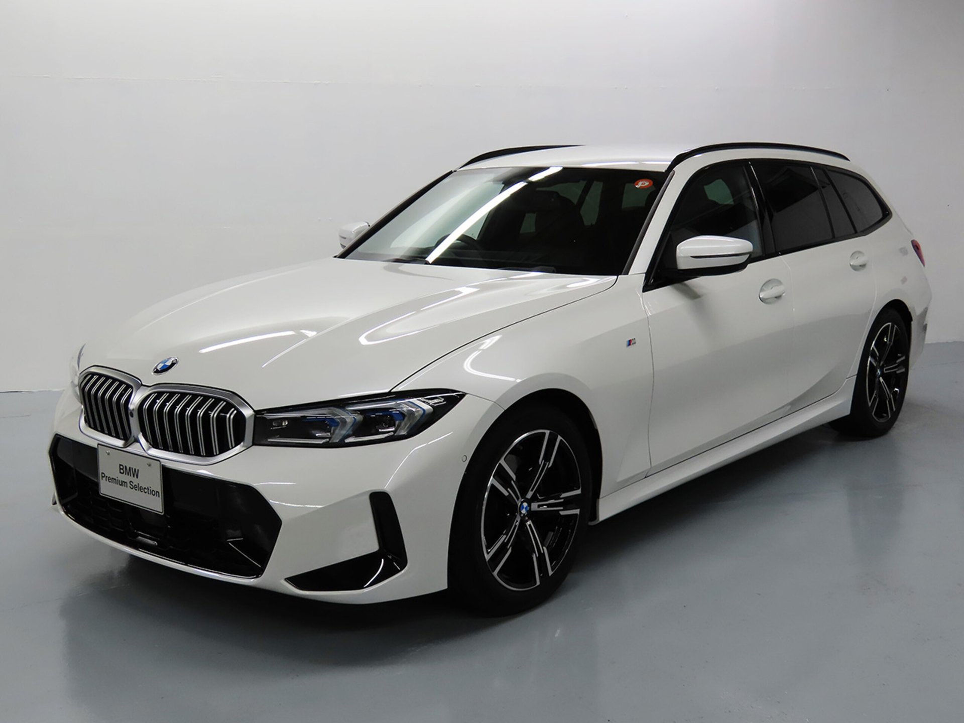 BMW 3 SERIES TOURING - View 1